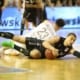 Kyle Weems (medi bayreuth) vs Casey Jacobson (Brose Baskets Bamberg) - (Bild: Marcus Arth/www.marcusarth.de)