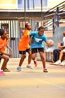 Avi-Cenna Hosts Mini-Masters Basketball Camp